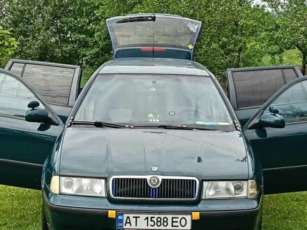 Зелений Шкода Октавія, об'ємом двигуна 1.6 л та пробігом 270 тис. км за 3499 $, фото 1 на Automoto.ua