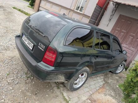 Зеленый Шкода Октавия, объемом двигателя 1 л и пробегом 400 тыс. км за 3100 $, фото 1 на Automoto.ua