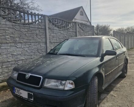 Зеленый Шкода Октавия, объемом двигателя 1.9 л и пробегом 400 тыс. км за 2000 $, фото 1 на Automoto.ua