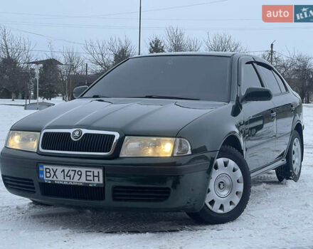 Зеленый Шкода Октавия, объемом двигателя 1.6 л и пробегом 330 тыс. км за 4199 $, фото 1 на Automoto.ua