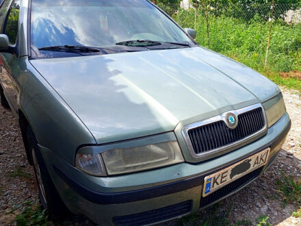 Шкода Октавія 2001 у Криничках на Automoto.ua Зелений Шкода Октавія, об'ємом двигуна 1.8 л та пробігом 0 тис. км за 3400 $, фото 1 на Automoto.ua