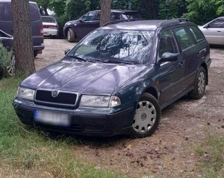 Зелений Шкода Октавія, об'ємом двигуна 1.9 л та пробігом 269 тис. км за 2450 $, фото 1 на Automoto.ua