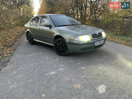 Зеленый Шкода Октавия, объемом двигателя 1.6 л и пробегом 290 тыс. км за 3750 $, фото 1 на Automoto.ua