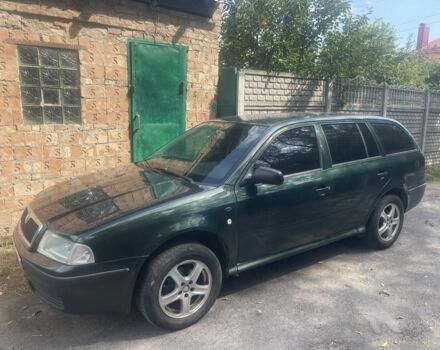 Зеленый Шкода Октавия, объемом двигателя 1.6 л и пробегом 375 тыс. км за 3402 $, фото 1 на Automoto.ua