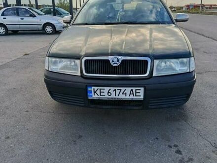 Зеленый Шкода Октавия, объемом двигателя 1.6 л и пробегом 445 тыс. км за 3500 $, фото 1 на Automoto.ua