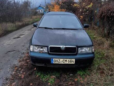 Зеленый Шкода Октавия, объемом двигателя 2 л и пробегом 1 тыс. км за 947 $, фото 1 на Automoto.ua