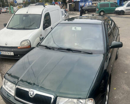 Зеленый Шкода Октавия, объемом двигателя 1.6 л и пробегом 570 тыс. км за 4100 $, фото 1 на Automoto.ua