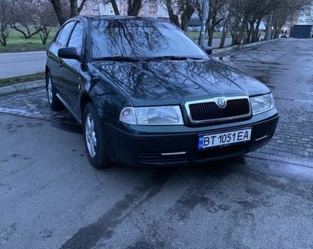 Зеленый Шкода Октавия, объемом двигателя 1.6 л и пробегом 251 тыс. км за 5200 $, фото 1 на Automoto.ua