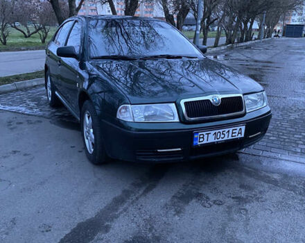 Зеленый Шкода Октавия, объемом двигателя 1.6 л и пробегом 251 тыс. км за 5200 $, фото 1 на Automoto.ua