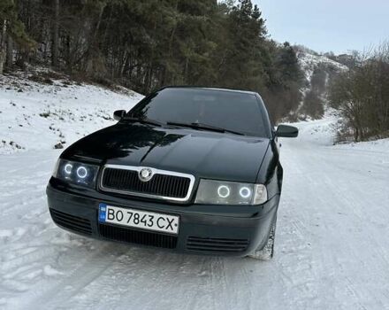 Зеленый Шкода Октавия, объемом двигателя 1.6 л и пробегом 224 тыс. км за 3900 $, фото 1 на Automoto.ua