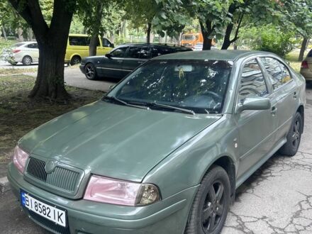 Шкода Октавія 2002 у Києві на Automoto.ua Зелений Шкода Октавія, об'ємом двигуна 1.8 л та пробігом 300 тис. км за 3000 $, фото 1 на Automoto.ua