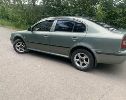 Зелений Шкода Октавія, об'ємом двигуна 2 л та пробігом 300 тис. км за 3750 $, фото 1 на Automoto.ua