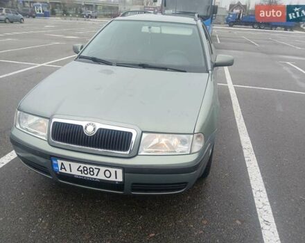 Зеленый Шкода Октавия, объемом двигателя 1.6 л и пробегом 273 тыс. км за 5300 $, фото 1 на Automoto.ua