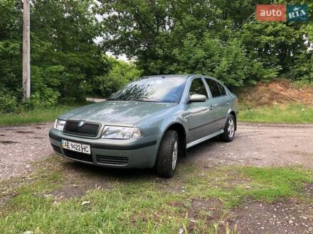 Шкода Октавия 2002 в Каменское - Днепродзержинск на Automoto.ua Зеленый Шкода Октавия, объемом двигателя 1.78 л и пробегом 254 тыс. км за 4900 $, фото 1 на Automoto.ua
