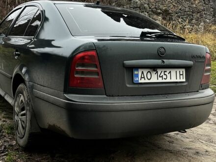 Зеленый Шкода Октавия, объемом двигателя 1.9 л и пробегом 217 тыс. км за 4200 $, фото 1 на Automoto.ua