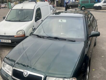 Зелений Шкода Октавія, об'ємом двигуна 1.6 л та пробігом 579 тис. км за 4100 $, фото 1 на Automoto.ua