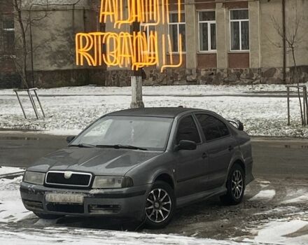 Зеленый Шкода Октавия, объемом двигателя 1.6 л и пробегом 300 тыс. км за 2200 $, фото 1 на Automoto.ua