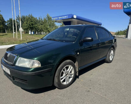 Зеленый Шкода Октавия, объемом двигателя 1.6 л и пробегом 280 тыс. км за 3800 $, фото 1 на Automoto.ua