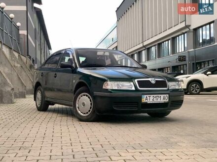 Зелений Шкода Октавія, об'ємом двигуна 1.6 л та пробігом 180 тис. км за 4500 $, фото 1 на Automoto.ua