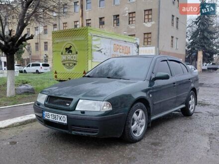 Зеленый Шкода Октавия, объемом двигателя 1.78 л и пробегом 240 тыс. км за 4999 $, фото 1 на Automoto.ua