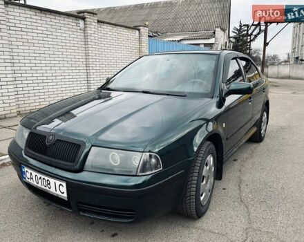 Зеленый Шкода Октавия, объемом двигателя 1.8 л и пробегом 273 тыс. км за 4500 $, фото 1 на Automoto.ua