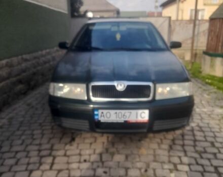 Зеленый Шкода Октавия, объемом двигателя 1.6 л и пробегом 325 тыс. км за 3300 $, фото 1 на Automoto.ua