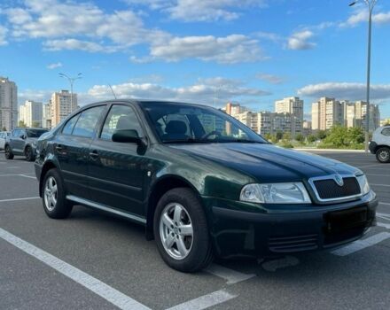 Зеленый Шкода Октавия, объемом двигателя 1.8 л и пробегом 177 тыс. км за 5300 $, фото 1 на Automoto.ua