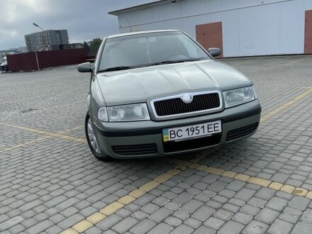 Зеленый Шкода Октавия, объемом двигателя 2 л и пробегом 367 тыс. км за 3900 $, фото 1 на Automoto.ua