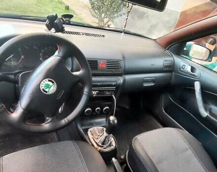 Зеленый Шкода Октавия, объемом двигателя 1.9 л и пробегом 390 тыс. км за 2000 $, фото 1 на Automoto.ua