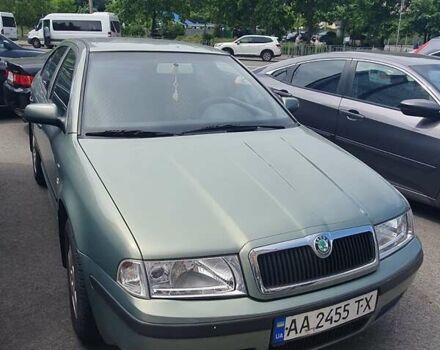 Зелений Шкода Октавія, об'ємом двигуна 1.6 л та пробігом 251 тис. км за 4000 $, фото 1 на Automoto.ua
