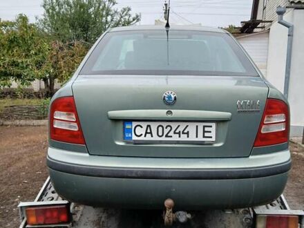 Шкода Октавія 2003 у Христиновке на Automoto.ua Зелений Шкода Октавія, об'ємом двигуна 1.78 л та пробігом 122 тис. км за 2350 $, фото 1 на Automoto.ua