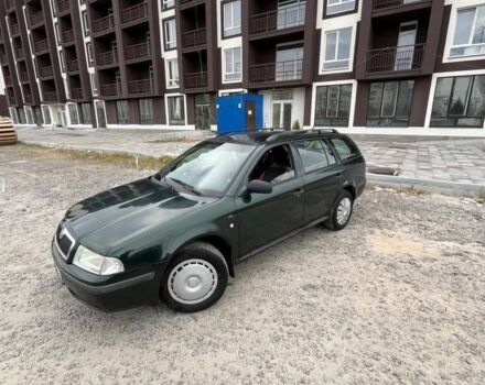 Зелений Шкода Октавія, об'ємом двигуна 1.9 л та пробігом 300 тис. км за 2200 $, фото 1 на Automoto.ua