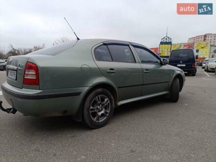 Зелений Шкода Октавія, об'ємом двигуна 1.8 л та пробігом 400 тис. км за 4500 $, фото 1 на Automoto.ua