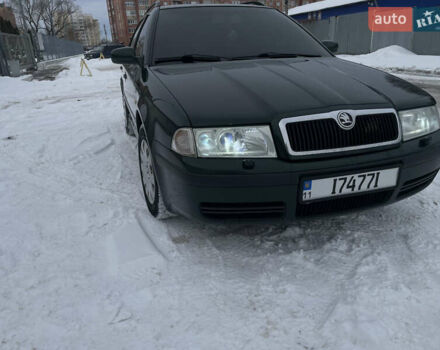 Зеленый Шкода Октавия, объемом двигателя 1.8 л и пробегом 326 тыс. км за 6200 $, фото 1 на Automoto.ua