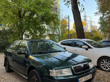 Шкода Октавия 2003 в Днепре (Днепропетровске) на Automoto.ua Зеленый Шкода Октавия, объемом двигателя 1.9 л и пробегом 476 тыс. км за 3000 $, фото 1 на Automoto.ua