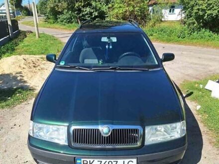 Шкода Октавия 2004 в Новоукраинке на Automoto.ua Зеленый Шкода Октавия, объемом двигателя 1.6 л и пробегом 339 тыс. км за 5400 $, фото 1 на Automoto.ua