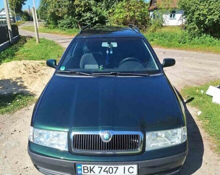 Зелений Шкода Октавія, об'ємом двигуна 1.6 л та пробігом 339 тис. км за 5400 $, фото 1 на Automoto.ua