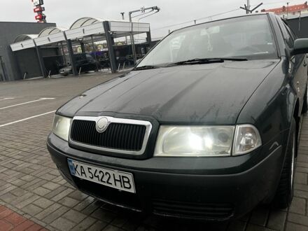 Зеленый Шкода Октавия, объемом двигателя 2 л и пробегом 375 тыс. км за 3187 $, фото 1 на Automoto.ua