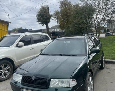 Зеленый Шкода Октавия, объемом двигателя 1.8 л и пробегом 265 тыс. км за 4400 $, фото 1 на Automoto.ua