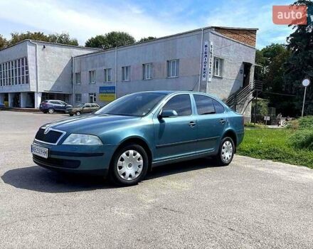 Зелений Шкода Октавія, об'ємом двигуна 1.6 л та пробігом 350 тис. км за 4500 $, фото 1 на Automoto.ua