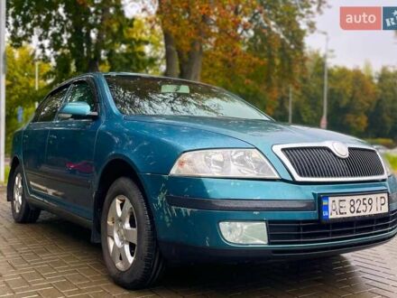 Зелений Шкода Октавія, об'ємом двигуна 1.6 л та пробігом 299 тис. км за 4100 $, фото 1 на Automoto.ua