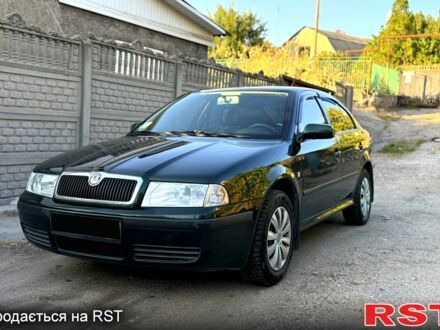 Зеленый Шкода Октавия, объемом двигателя 1.6 л и пробегом 135 тыс. км за 6100 $, фото 1 на Automoto.ua