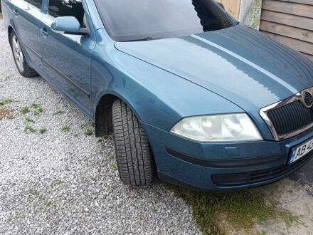 Зелений Шкода Октавія, об'ємом двигуна 1.6 л та пробігом 300 тис. км за 5300 $, фото 1 на Automoto.ua