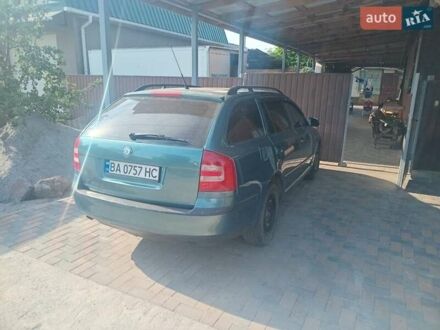 Шкода Октавия 2005 в Александрие на Automoto.ua Зеленый Шкода Октавия, объемом двигателя 1.6 л и пробегом 253 тыс. км за 4800 $, фото 1 на Automoto.ua
