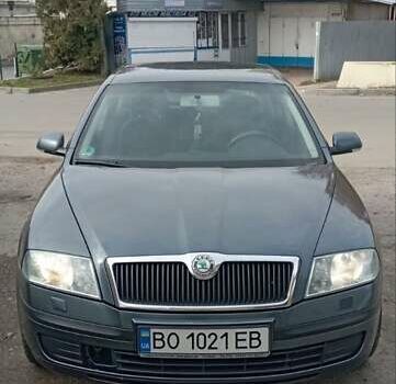 Зеленый Шкода Октавия, объемом двигателя 1.6 л и пробегом 287 тыс. км за 5600 $, фото 1 на Automoto.ua