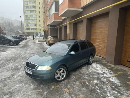 Зелений Шкода Октавія, об'ємом двигуна 1.6 л та пробігом 305 тис. км за 4650 $, фото 1 на Automoto.ua