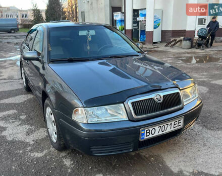 Зелений Шкода Октавія, об'ємом двигуна 1.6 л та пробігом 392 тис. км за 4400 $, фото 1 на Automoto.ua