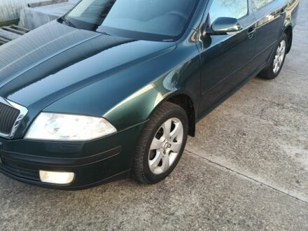 Зелений Шкода Октавія, об'ємом двигуна 2 л та пробігом 201 тис. км за 5500 $, фото 1 на Automoto.ua