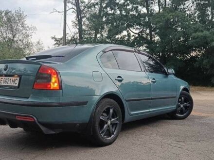 Зеленый Шкода Октавия, объемом двигателя 1.6 л и пробегом 205 тыс. км за 6200 $, фото 1 на Automoto.ua