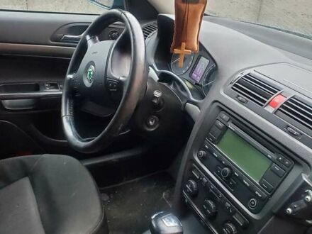 Шкода Октавия 2008 в Изяслве на Automoto.ua Зеленый Шкода Октавия, объемом двигателя 1.9 л и пробегом 291 тыс. км за 5500 $, фото 1 на Automoto.ua